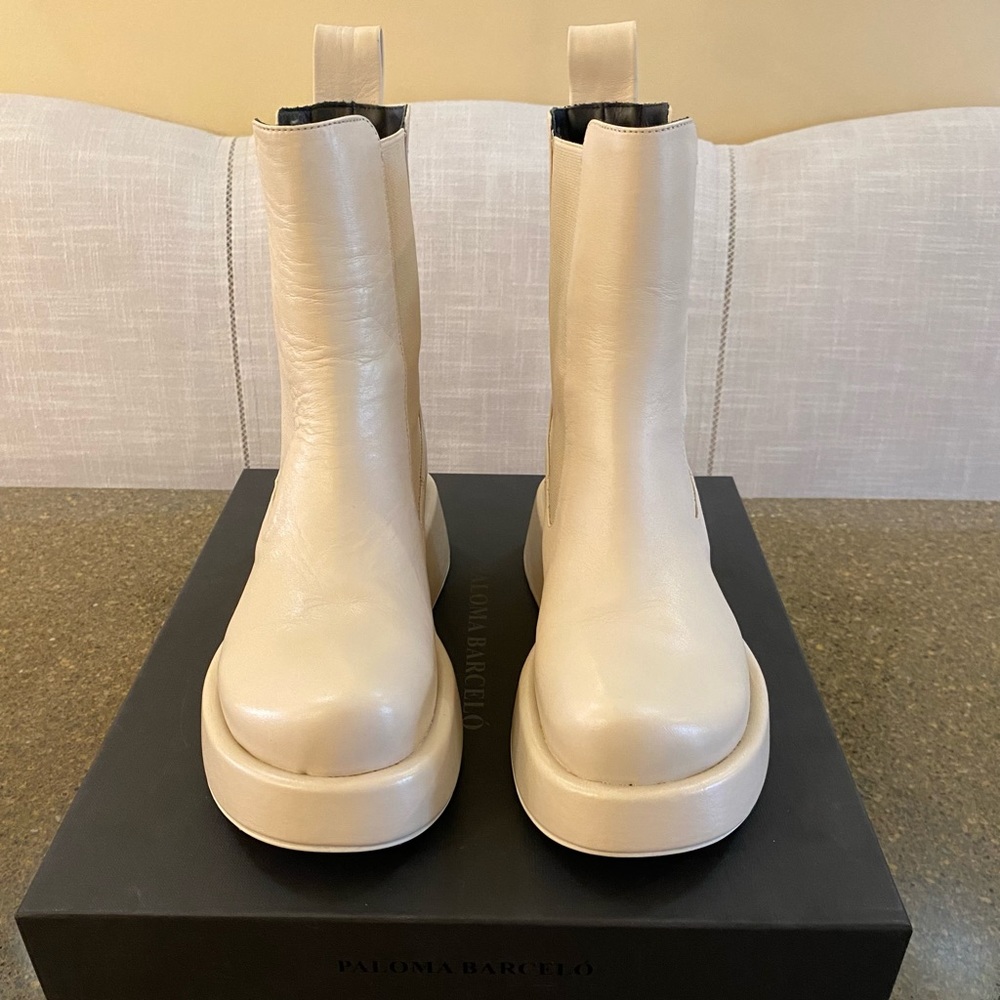 PALOMA BARCELO NOA IRIS IVORY NWT SZ 37/US SIZE 7 $215